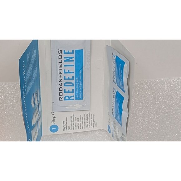 Rodan+Fields Redefine Daily Cleansing Mask & Night Lip Renewing Serum Trial Pack - Picture 1 of 5